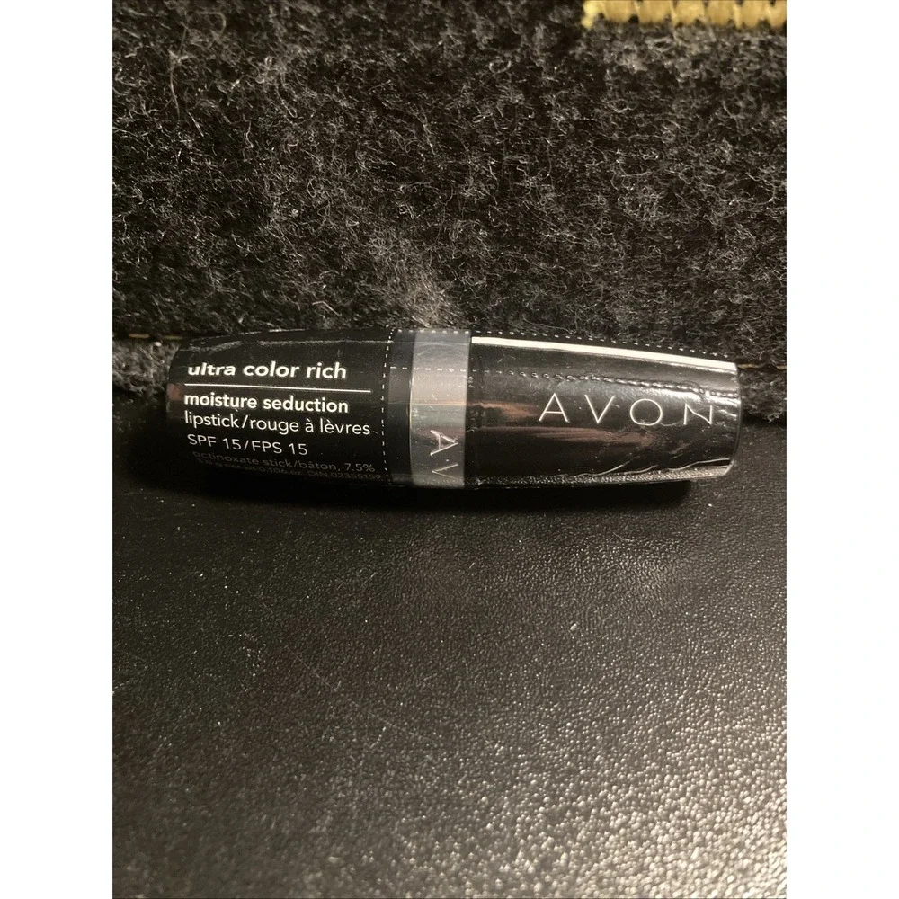 Avon Ultra Color Rich Lipstick 3g P402 Baiser Rouge Red Kiss Moisture New Sealed
